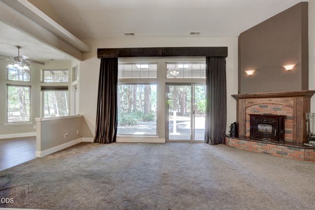 188 Verde Lane, Merlin, OR 97532