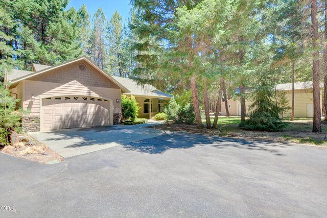 188 Verde Lane, Merlin, OR 97532