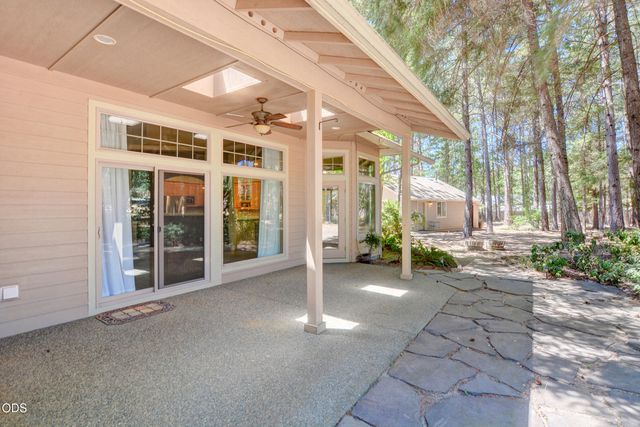 188 Verde Lane, Merlin, OR 97532