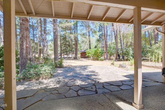 188 Verde Lane, Merlin, OR 97532