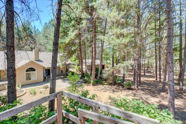 188 Verde Lane, Merlin, OR 97532