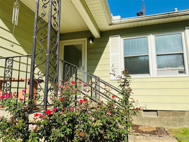 1016 E Aberdeen Street, Muskogee, OK 74403