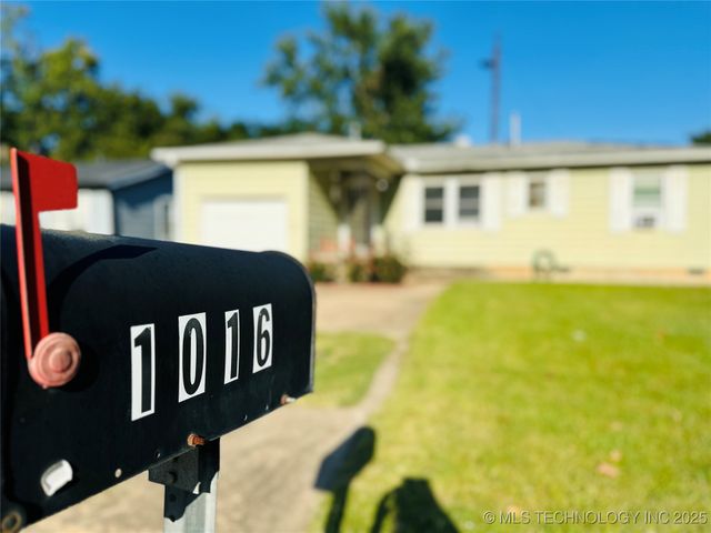 1016 E Aberdeen Street, Muskogee, OK 74403