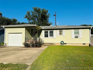 1016 E Aberdeen Street, Muskogee, OK 74403