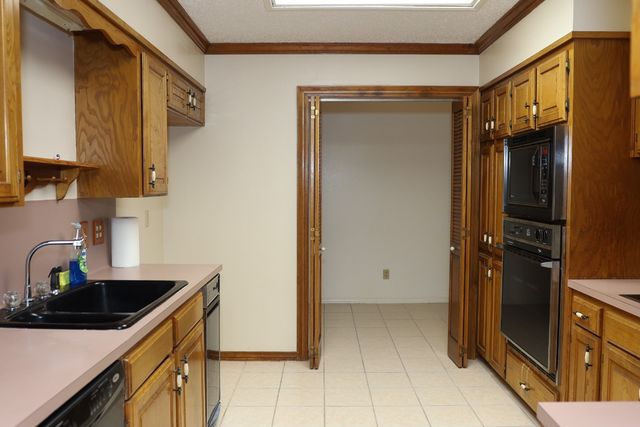 3815 Eames Circle, Shreveport, LA 71119