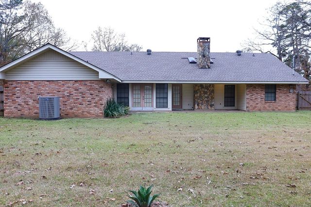 3815 Eames Circle, Shreveport, LA 71119