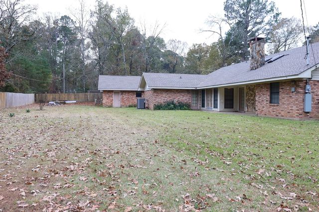 3815 Eames Circle, Shreveport, LA 71119