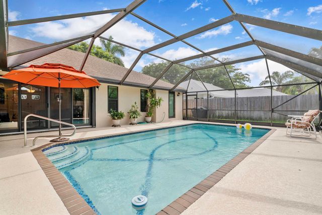 10187 182nd Court S, Boca Raton, FL 33498