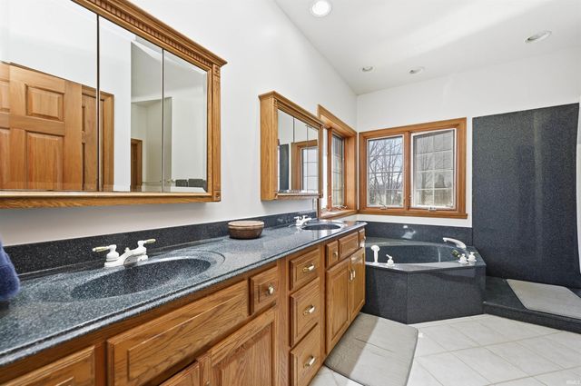 7891 W Whiteland Road, Bargersville, IN 46106