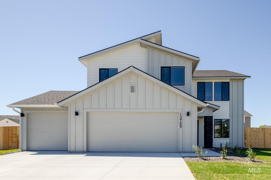 5328 Castleton Ave, Nampa, ID 83686
