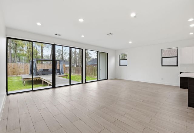 1530 Primrose Street, Conroe, TX 77385