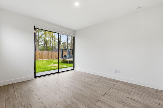 1530 Primrose Street, Conroe, TX 77385