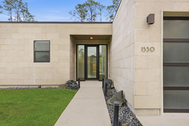 1530 Primrose Street, Conroe, TX 77385