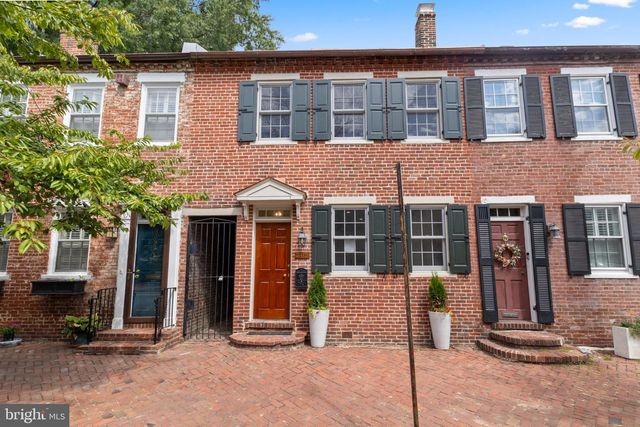 303 QUEEN ST, Alexandria, VA 22314