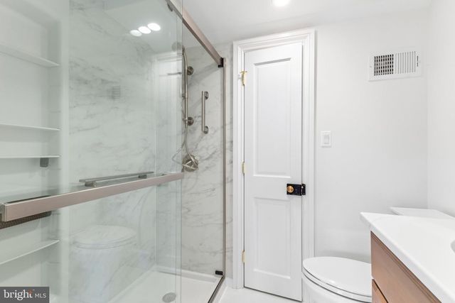 303 QUEEN ST, Alexandria, VA 22314