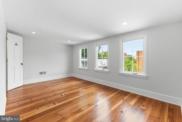 303 QUEEN ST, Alexandria, VA 22314