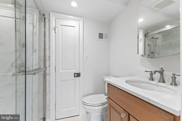 303 QUEEN ST, Alexandria, VA 22314