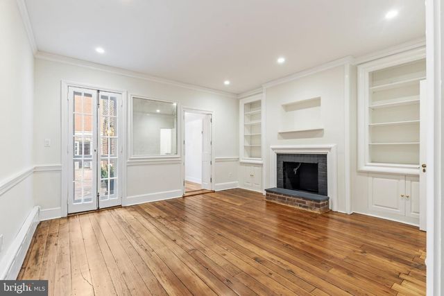 303 QUEEN ST, Alexandria, VA 22314