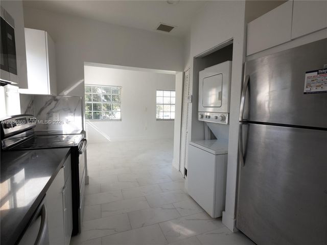 2272 NW 2nd Street 2, Miami, FL 33125