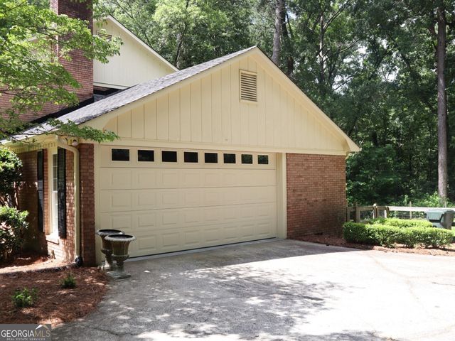 1013 Wimbledon Road, Macon, GA 31210
