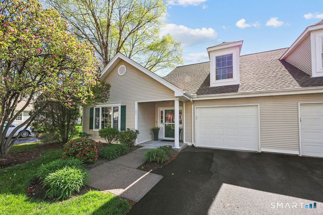 65 Henley Way 65, West Hartford, CT 06117