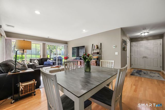 65 Henley Way 65, West Hartford, CT 06117