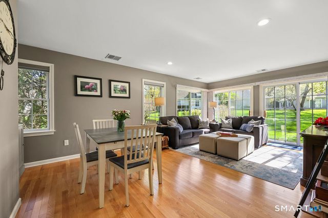 65 Henley Way 65, West Hartford, CT 06117