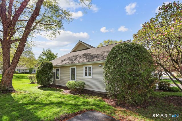 65 Henley Way 65, West Hartford, CT 06117