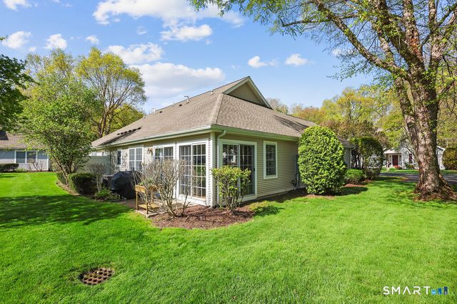 65 Henley Way 65, West Hartford, CT 06117
