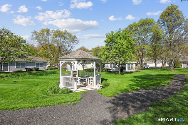 65 Henley Way 65, West Hartford, CT 06117