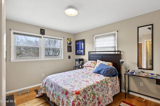 7 Apple Blossom Lane, Colonie, NY 12205