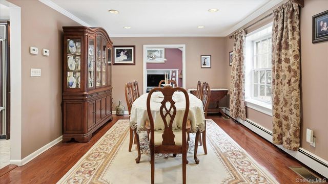 1 Tracklot Road, Nissequogue, NY 11780