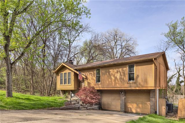 125 Shenandoah Dr, Penn Hills, PA 15235