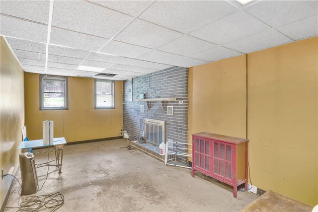 125 Shenandoah Dr, Penn Hills, PA 15235