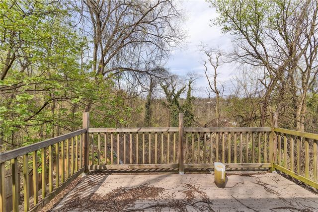 125 Shenandoah Dr, Penn Hills, PA 15235