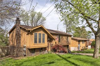 125 Shenandoah Dr, Penn Hills, PA 15235