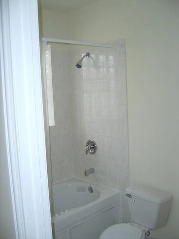 720 N Central Park Avenue 3, Chicago, IL 60651