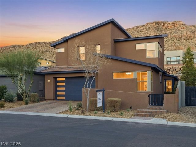 9725 Starlight Ridge Avenue, Las Vegas, NV 89148