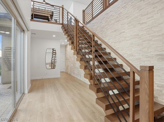 9725 Starlight Ridge Avenue, Las Vegas, NV 89148