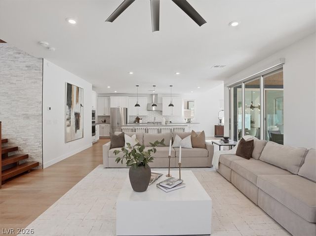 9725 Starlight Ridge Avenue, Las Vegas, NV 89148