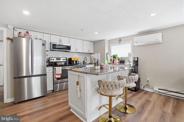 407 CASTELLO AVE, Hatboro, PA 19040