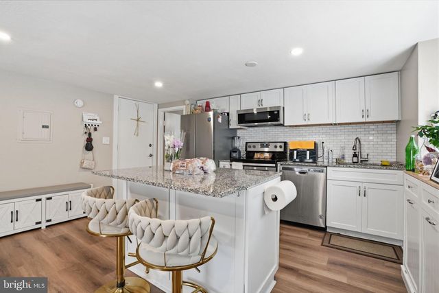 407 CASTELLO AVE, Hatboro, PA 19040