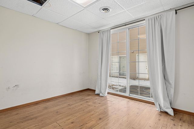 11863 River Hills Drive, Burnsville, MN 55337