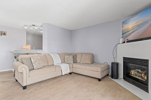 11863 River Hills Drive, Burnsville, MN 55337