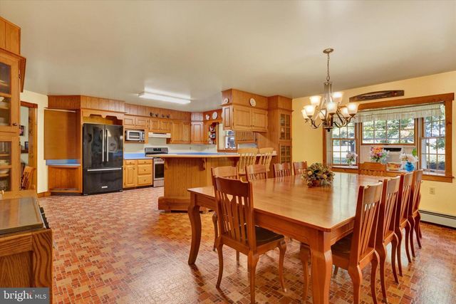 395 MONOCACY HILL RD, Birdsboro, PA 19508