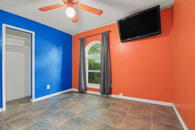 5300 Princess Court, Lake Dallas, TX 75065