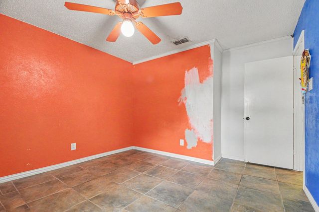 5300 Princess Court, Lake Dallas, TX 75065