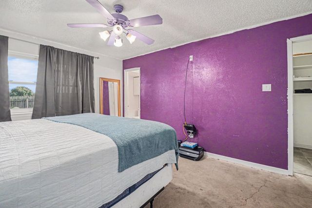 5300 Princess Court, Lake Dallas, TX 75065
