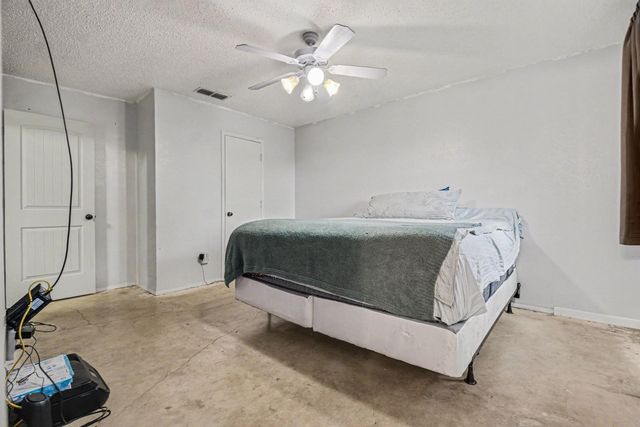 5300 Princess Court, Lake Dallas, TX 75065
