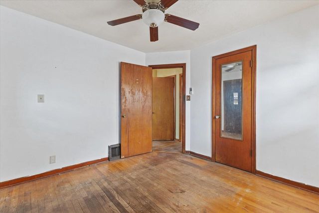 3434 S 2nd STREET, Milwaukee, WI 53207
